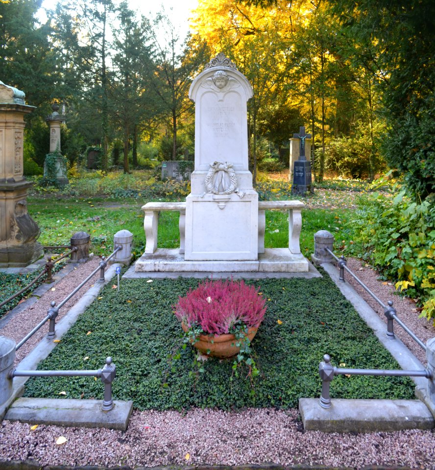 Frankfurt, Hauptfriedhof, Grab C 71 Metzler (1)