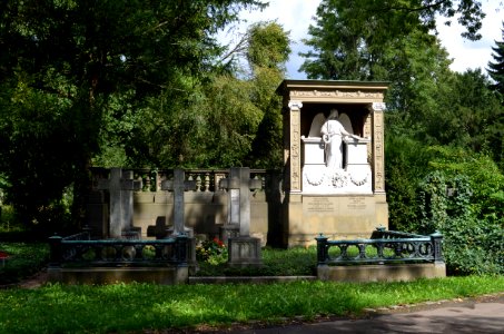 Frankfurt, Hauptfriedhof, Grab C 8-9 von Guaita