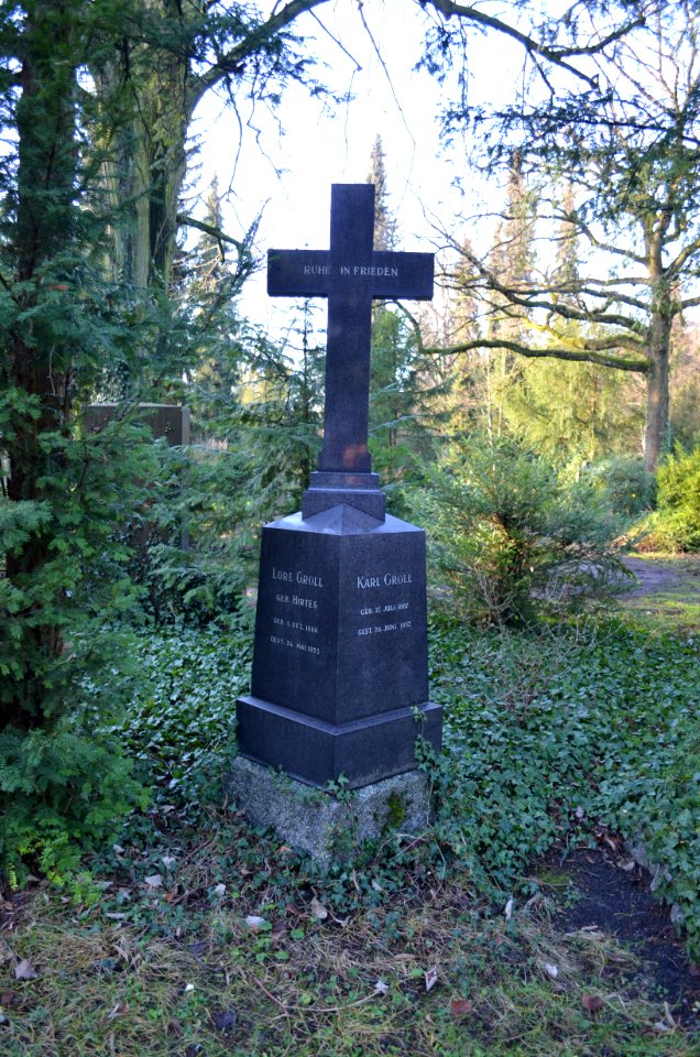 Frankfurt, Hauptfriedhof, Grab C 239 Streckert-Groll