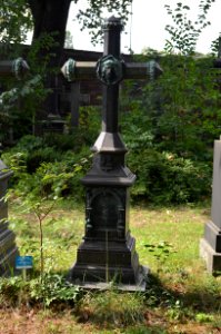 Frankfurt, Hauptfriedhof, Grab D 26 Peipers (2)