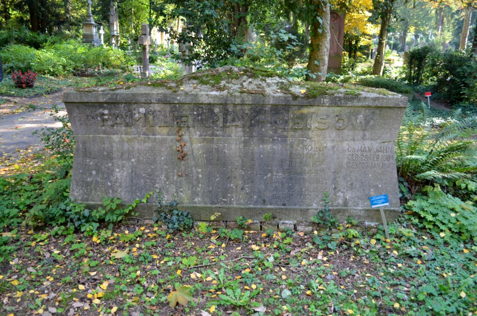 Frankfurt, Hauptfriedhof, Grab E 578 May-Geisow