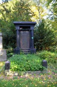 Frankfurt, Hauptfriedhof, Grab C 373 Würsig