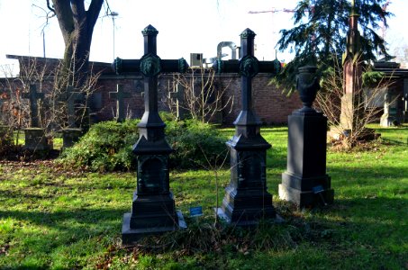Frankfurt, Hauptfriedhof, Grab D 24 Bansa-Streiber (1)