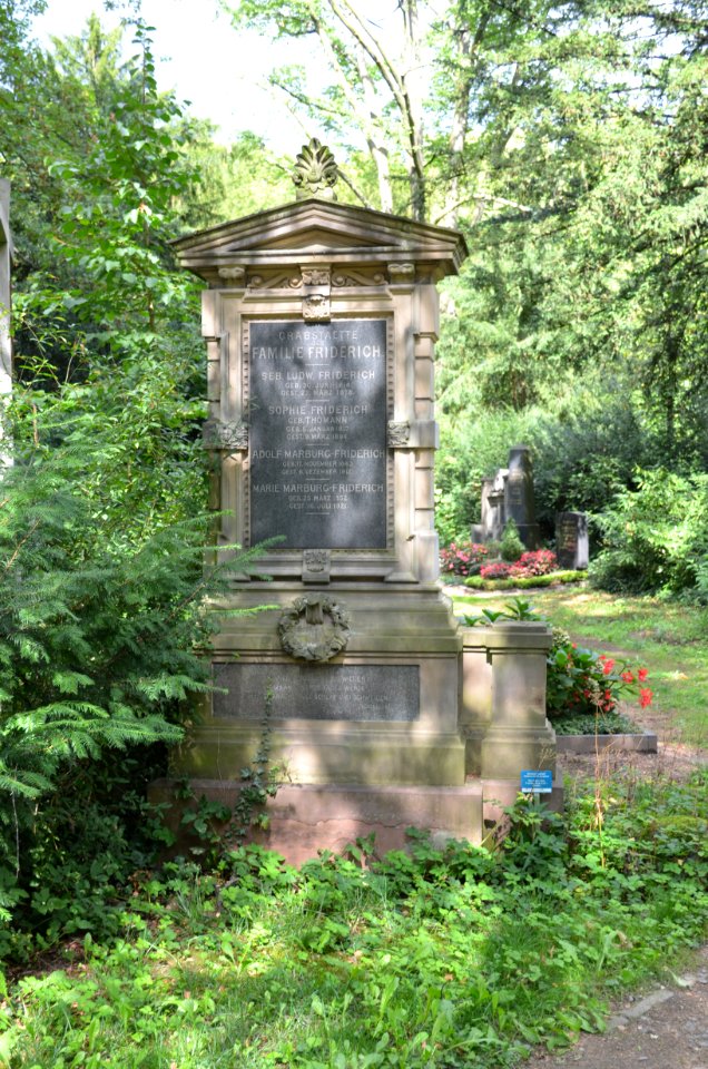 Frankfurt, Hauptfriedhof, Grab C 3 Friederich