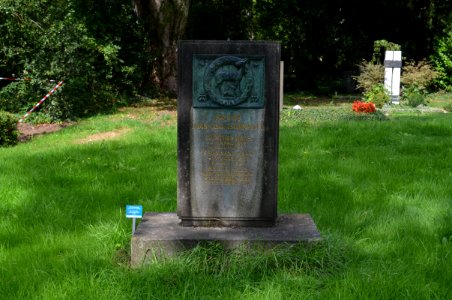 Frankfurt, Hauptfriedhof, Grab C 410 Haas-Gsottschneider