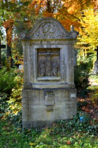 Frankfurt, Hauptfriedhof, Grab F 1735 Krug