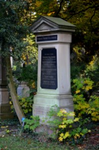 Frankfurt, Hauptfriedhof, Grab E 698 Goebel