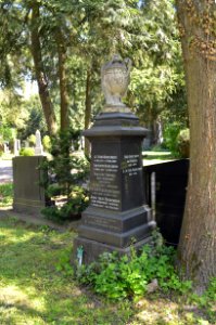 Frankfurt, Hauptfriedhof, Grab F 207 Bodesheim