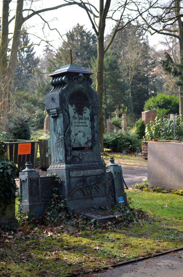 Frankfurt, Hauptfriedhof, Grab G 534 Hess