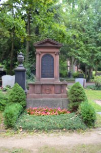 Frankfurt, Hauptfriedhof, Grab F 316 Guettler