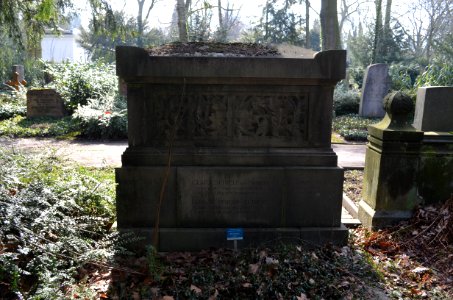 Frankfurt, Hauptfriedhof, Grab G 537 Schiele