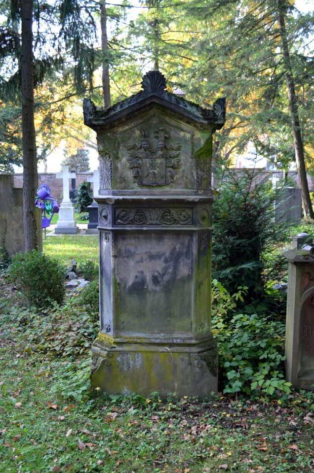Frankfurt, Hauptfriedhof, Grab F XXXVII Ritter von Deines