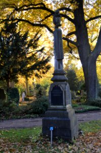 Frankfurt, Hauptfriedhof, Grab G 476-477, 526-527 Lemmé (1)