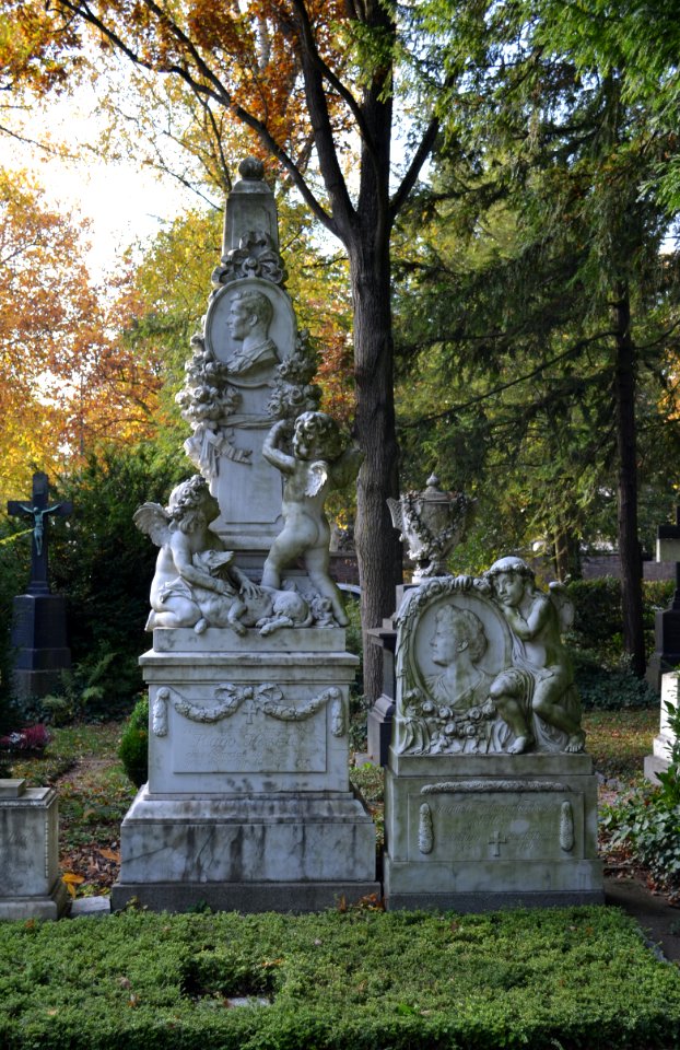 Frankfurt, Hauptfriedhof, Grab F V-VI Kessler (1)