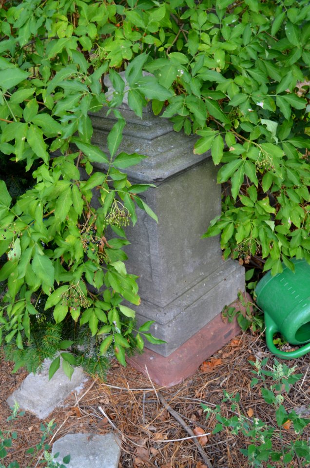 Frankfurt, Hauptfriedhof, Grab D 9 von Heyden (2)