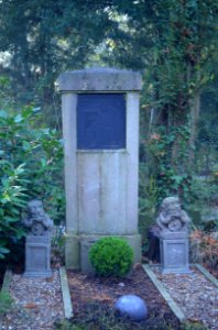 Frankfurt, Hauptfriedhof, Grab XIII 42 Zschoge (1)