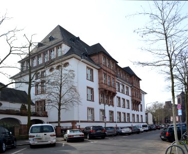 Frankfurt, Holbeinschule