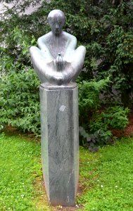 Frankfurt, Heinrich-von-Stephan-Denkmal (2)