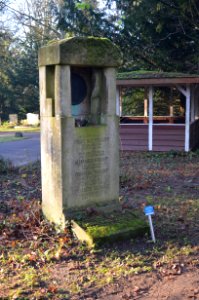 Frankfurt, Hauptfriedhof, Grab XIV 184 Früauff (1)