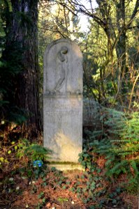 Frankfurt, Hauptfriedhof, Grab XII 36 Heuser