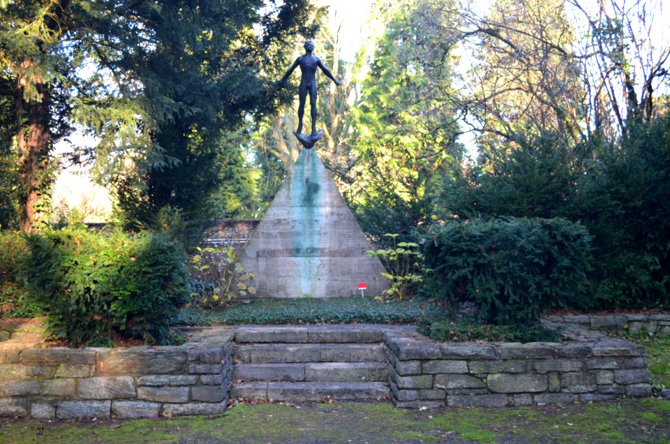 Frankfurt, Hauptfriedhof, Grab XIV 219 b Groenhoff (1)