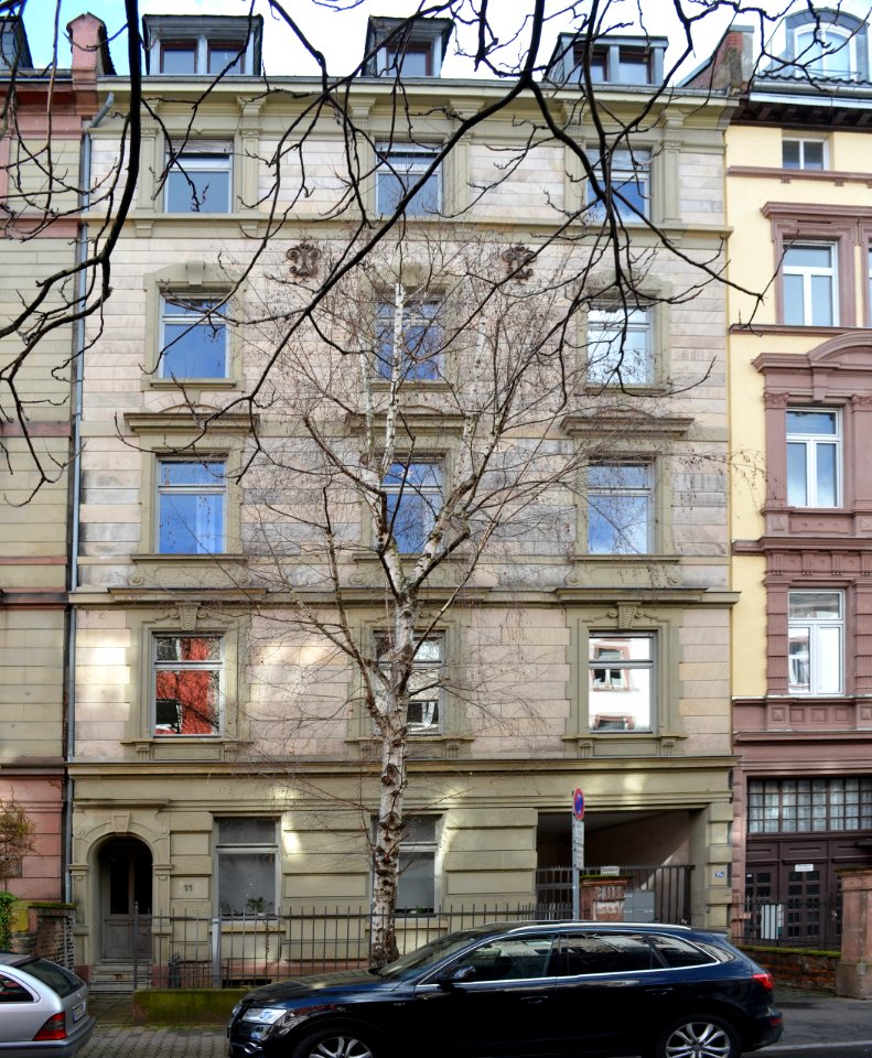 Frankfurt, Hegelstraße 11