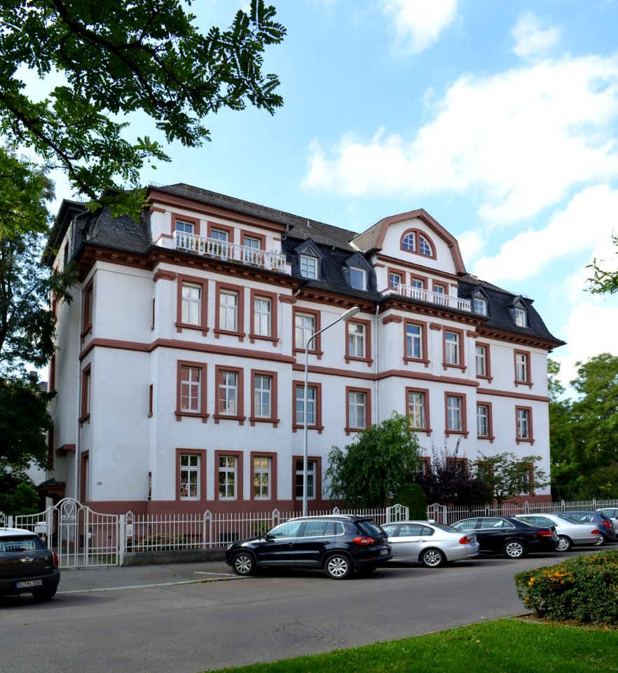 Frankfurt, Holbeinstraße 38 (1)