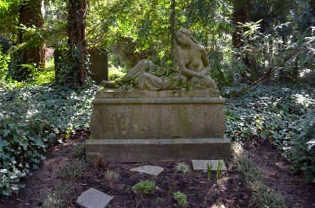 Frankfurt, Hauptfriedhof, Grab XII 111 Arnoul
