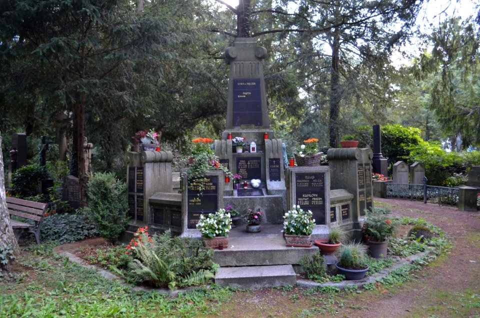 Frankfurt, Hauptfriedhof, Grab D 309-310 Verein für Feuerbestattung (2)