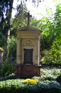 Frankfurt, Hauptfriedhof, Grab D 286 Estenfeld