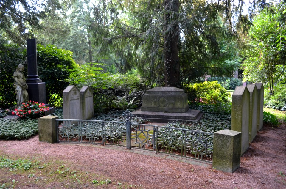 Frankfurt, Hauptfriedhof, Grab D 324 Braunfels