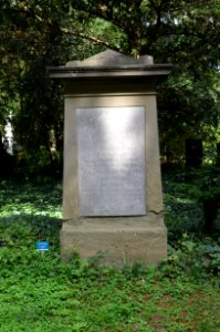 Frankfurt, Hauptfriedhof, Grab D 91 Varrentrapp