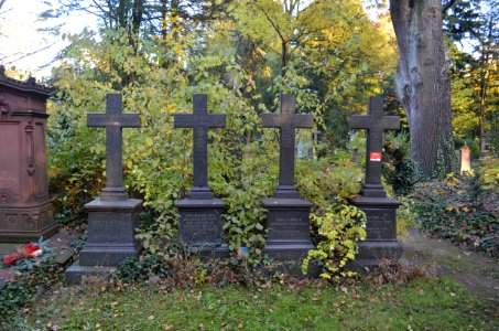 Frankfurt, Hauptfriedhof, Grab E 24-25 Marschall
