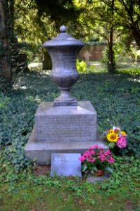 Frankfurt, Hauptfriedhof, Grab D 488 Rhodes