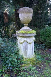 Frankfurt, Hauptfriedhof, Grab XIV Urnenhain 43 Levinger
