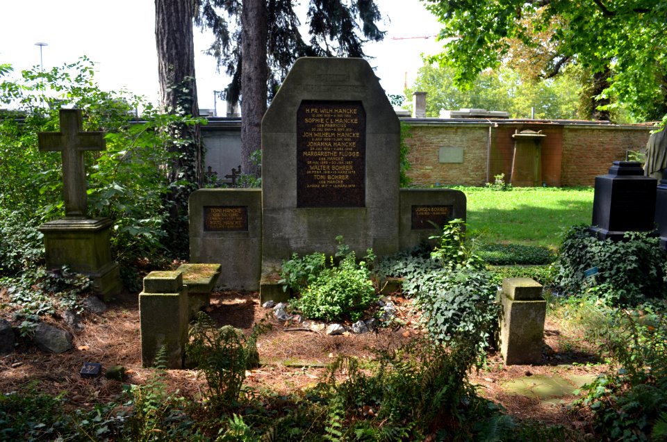Frankfurt, Hauptfriedhof, Grab D 37 Hanke-Heßler