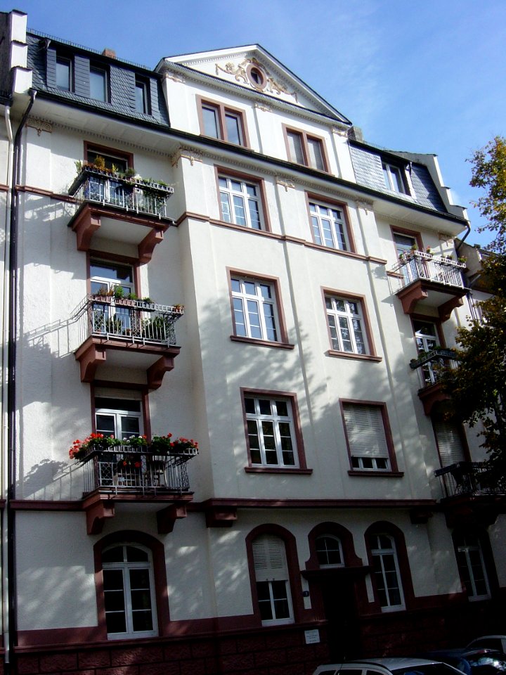 Frankfurt-Bockenheim Greifstraße 10