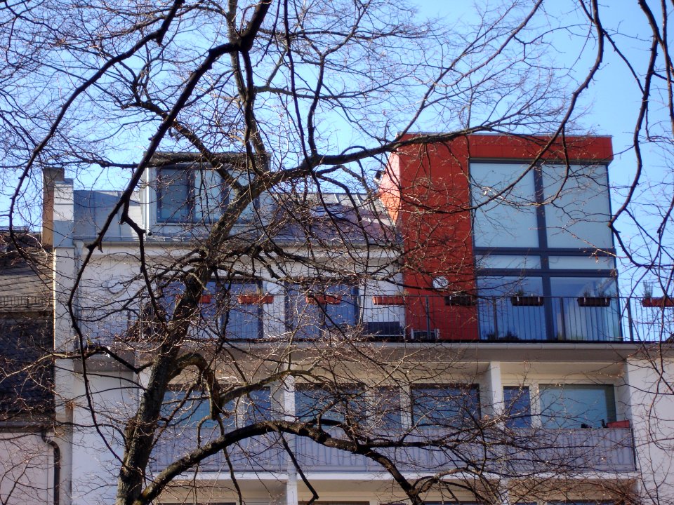 Frankfurt-Bockenheim, Robert-Mayer-Straße 17, Dachausbau