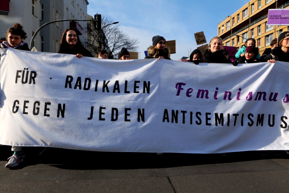 Frauenkampftag demonstration Berlin 2020 58