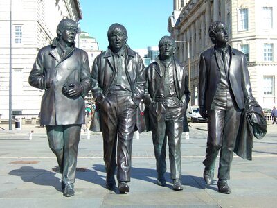 Beatles liverpool statue photo