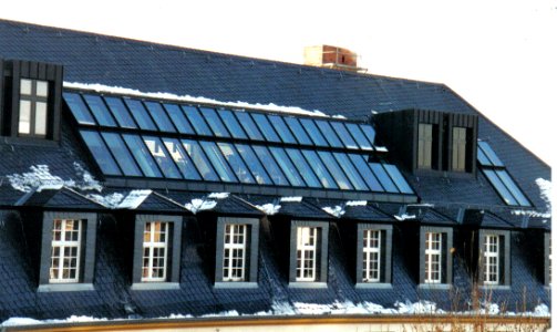 Frankfurt-Bockenheim Rohmerplatz Postgebäude Dachausbau