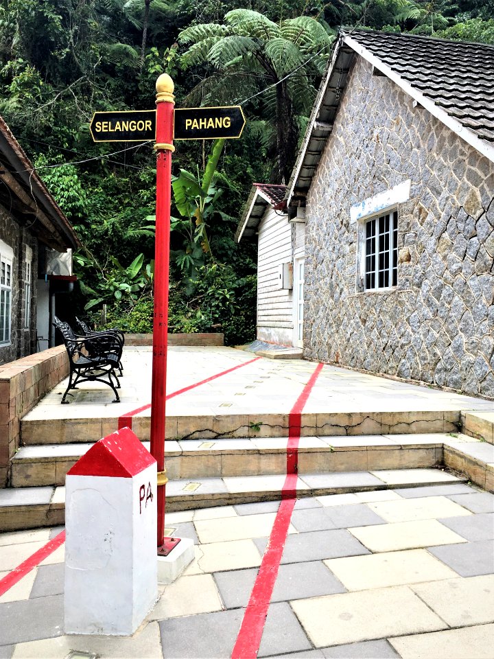 Frasers Hill Border 5