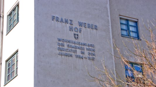 Franz-Weber-Hof St.10 02