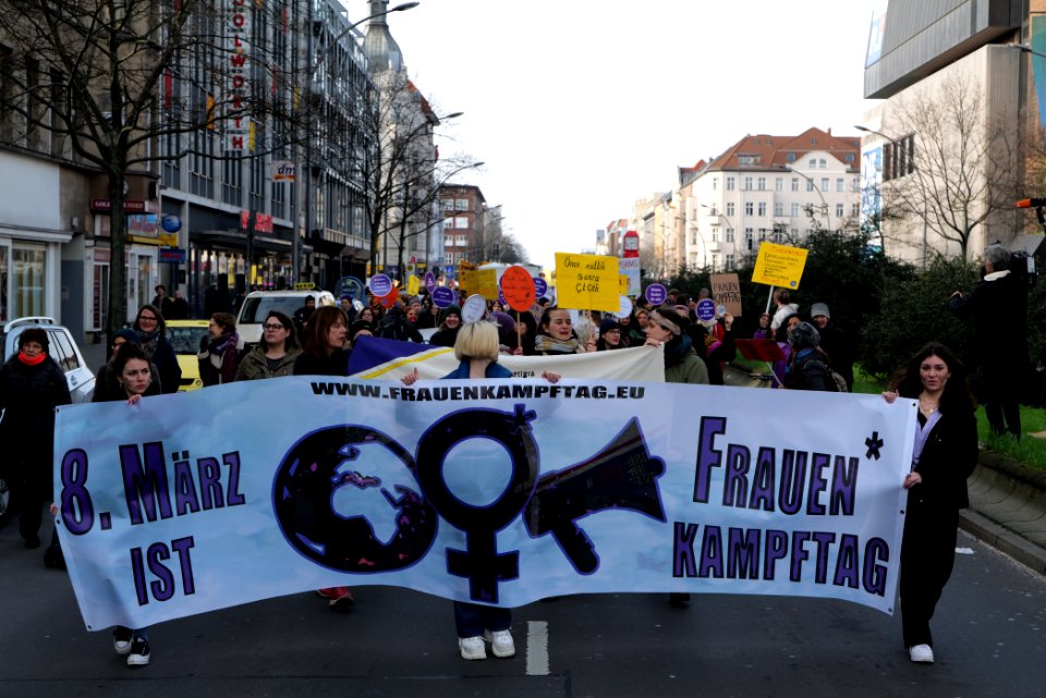 Frauenkampftag demonstration Berlin 2020 43