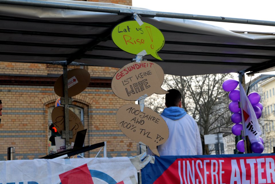 Frauenkampftag demonstration Berlin 2020 90