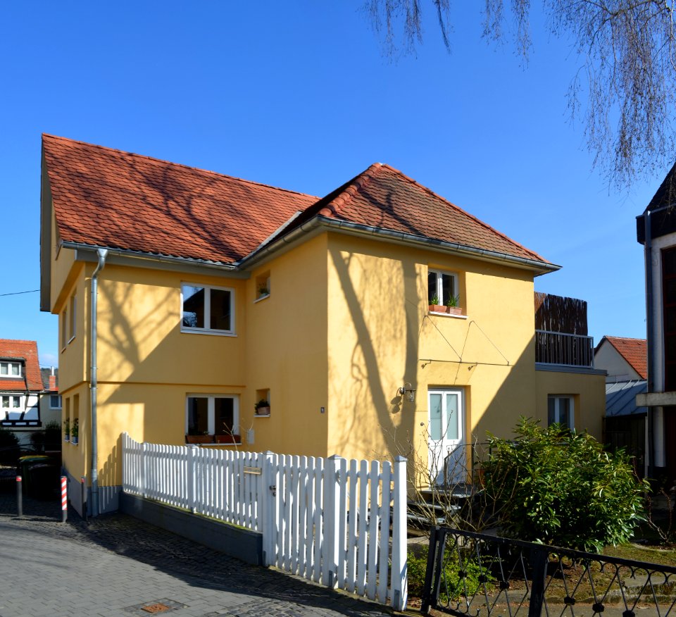Frankfurt-Seckbach, Zentgrafenstraße 9