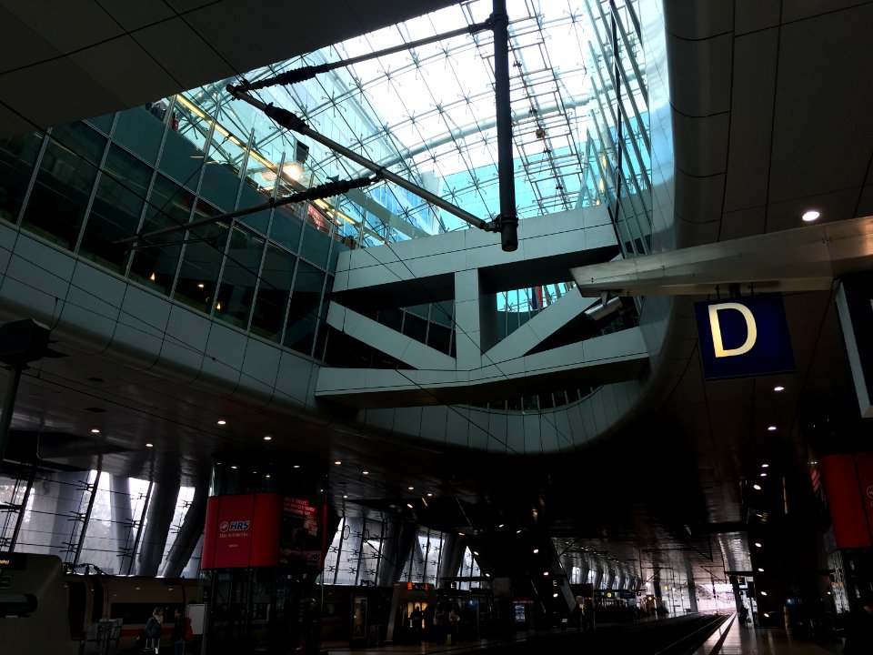 Frankfurt Flughafen Fernbahnhof 3