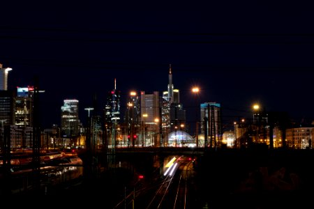 Frankfurt am Main main station from Camberger Brücke at night 2020-03-22 06