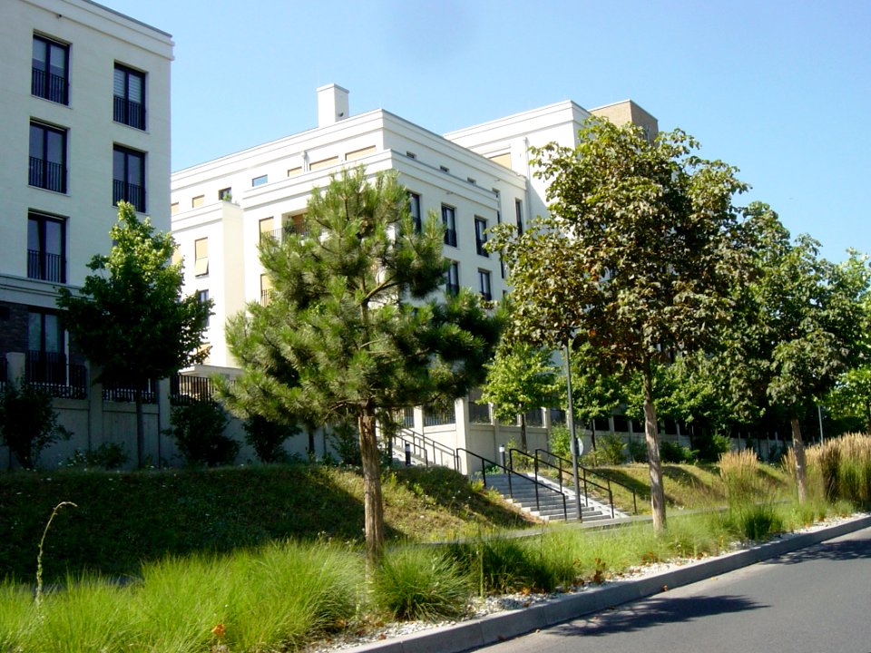 Frankfurt-Bockenheim Rebstock, Straße der Nationen 16