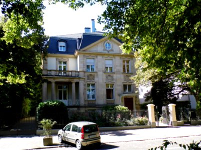 Frankfurt, Zeppelinallee 69 (1)